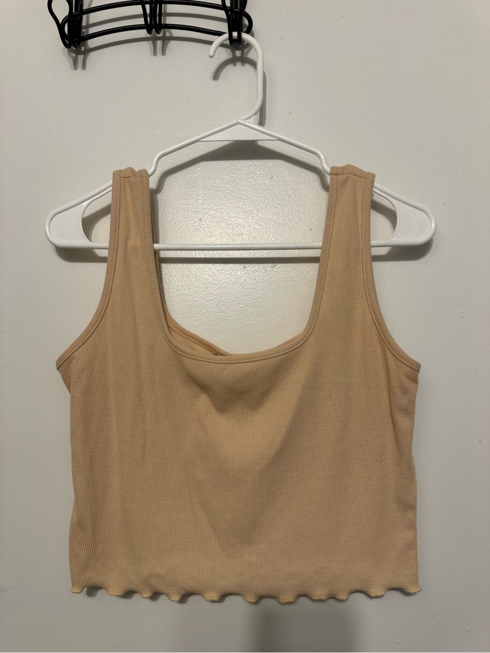 SHEIN Beige Ribbed Scoop Neck Crop Tank